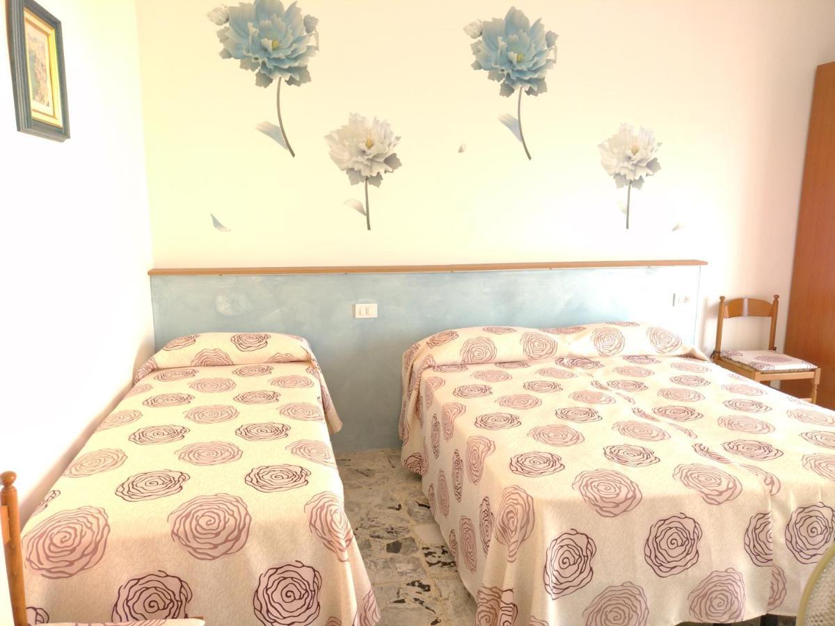Casa Fronte Mare Ventimiglia Exterior foto